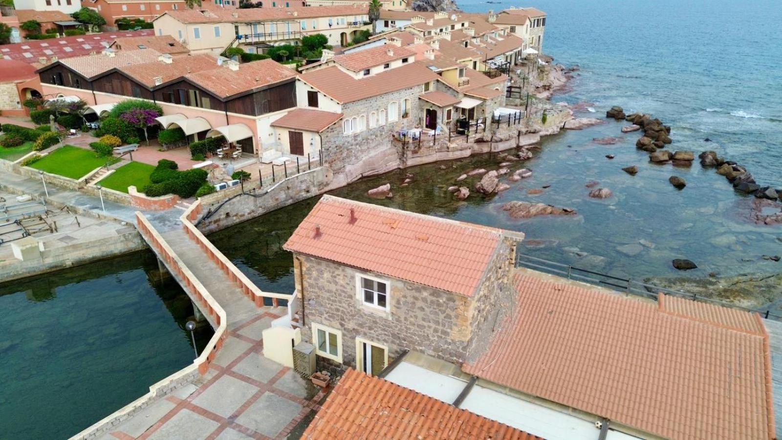 A Vacation On A Private Island Villa Карлофорте Екстериор снимка